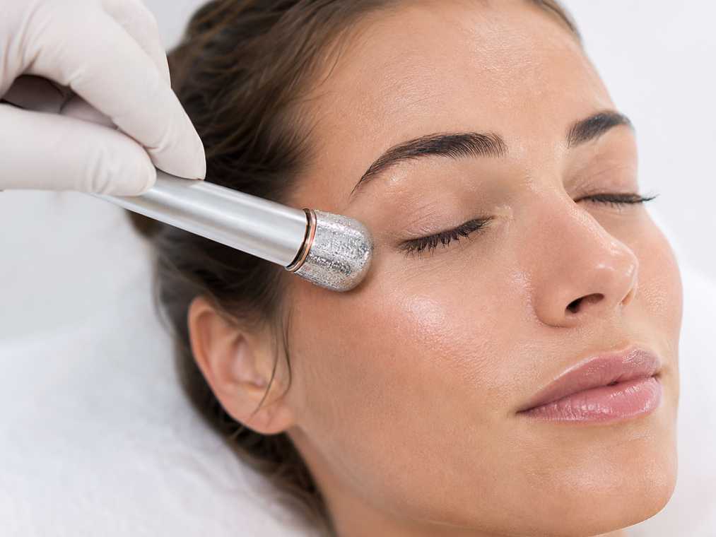 Cryotherapy Facial Wand